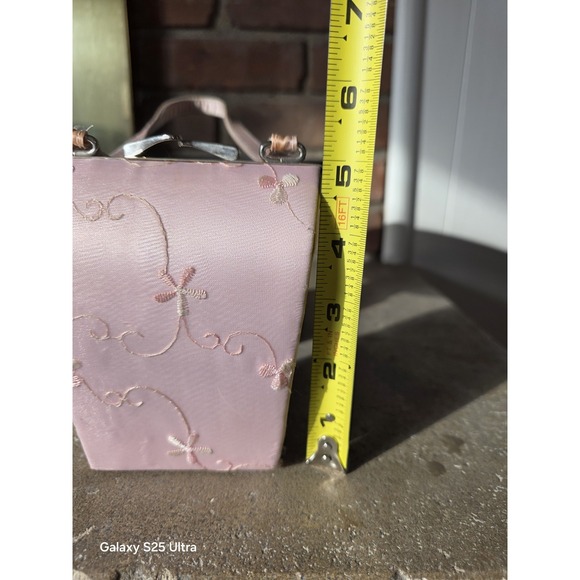 Vintage La Regale Pink Embroidered Purse Satin Clutch Evening Formal Balletcore - Picture 4 of 10